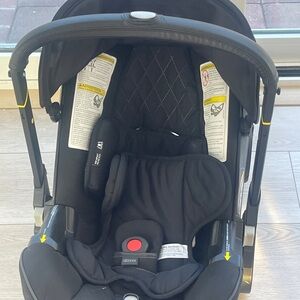 Doona ,  Black Infant Car Seat with Stroller